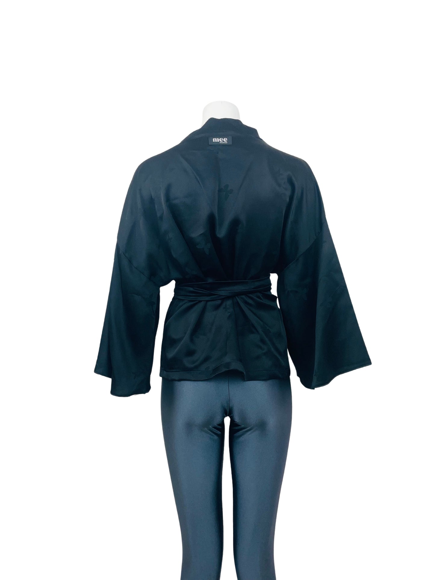 Short kimono